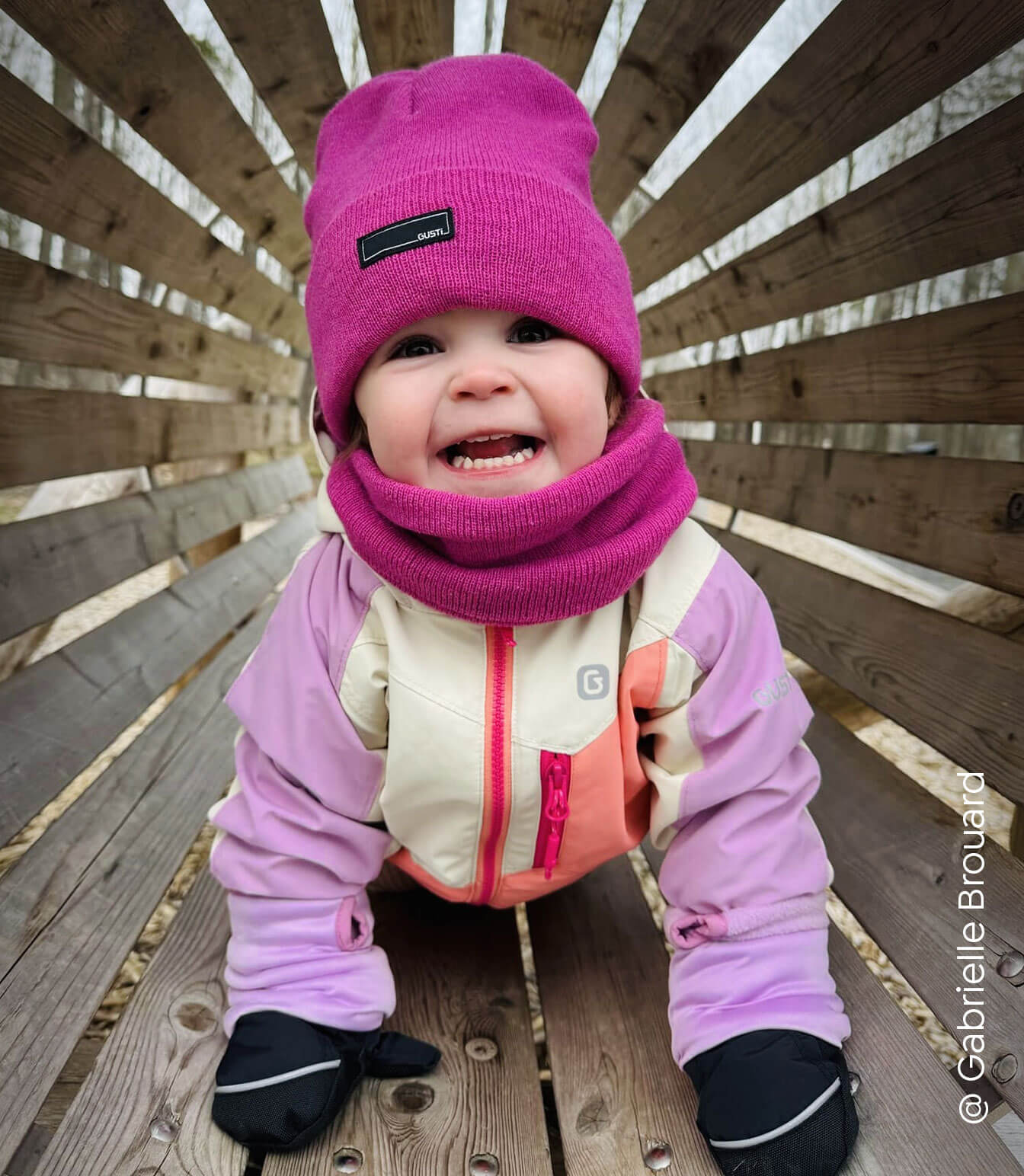 MAGENTA